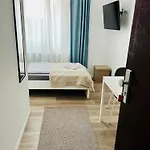 Omni -