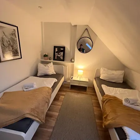 Omni -